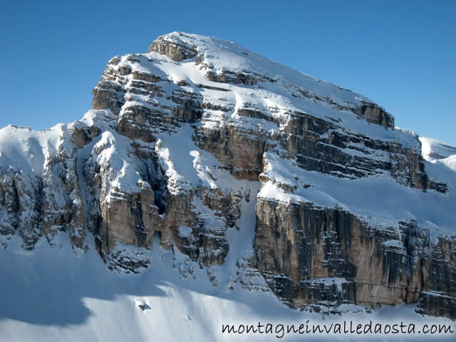 bivacco della pace al monte castello
